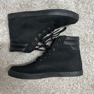 Timberland Women’s Dausette sneaker boot- Black 7.5